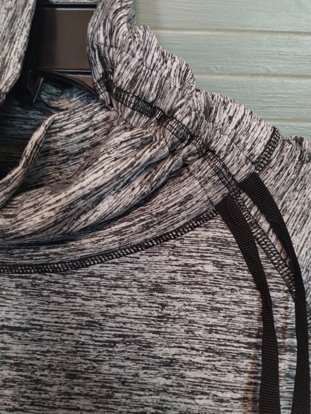 Eddie Bauer Heathered Gray Cowl Neck Drawstring Athletic Top